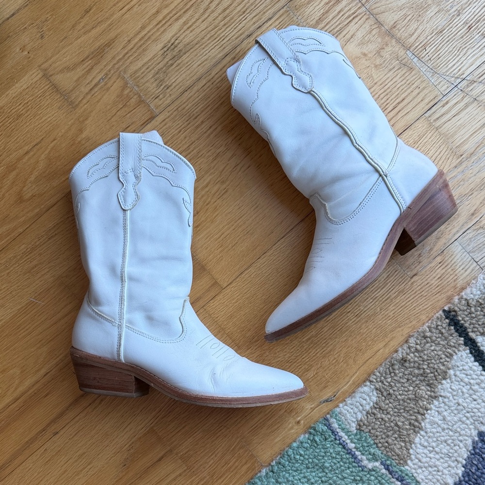 Leather White Western Cowboy Boots - Picture 2 of 7